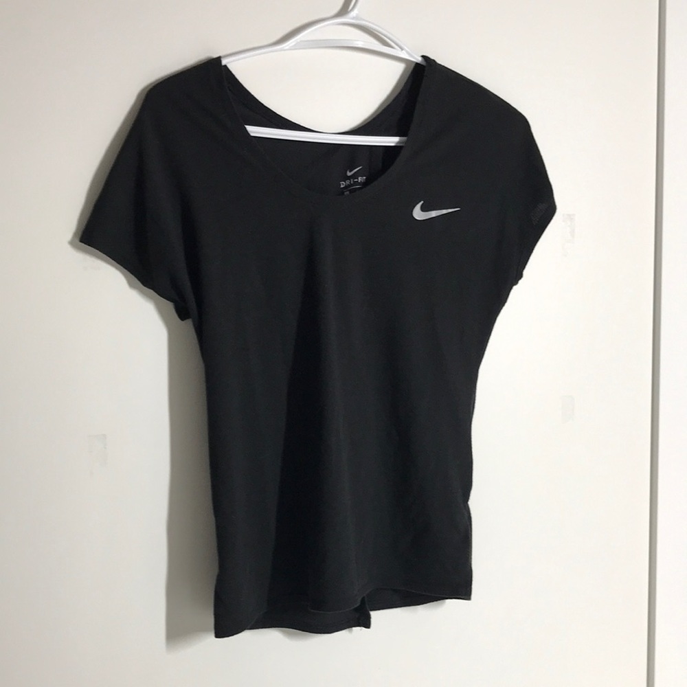 Nike Dry-Fit Split Back T-Shirt - Small